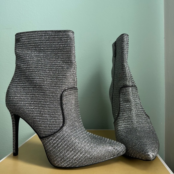 Michael Kors ankle boots. Brand new in original box!          3.5” heels - Picture 2 of 4